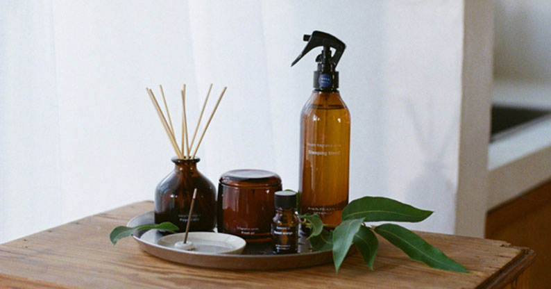 香りと暮らす アロマ・ルームフレグランス